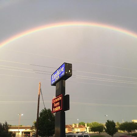 The Executive Inn & Suites Amarillo Buitenkant foto