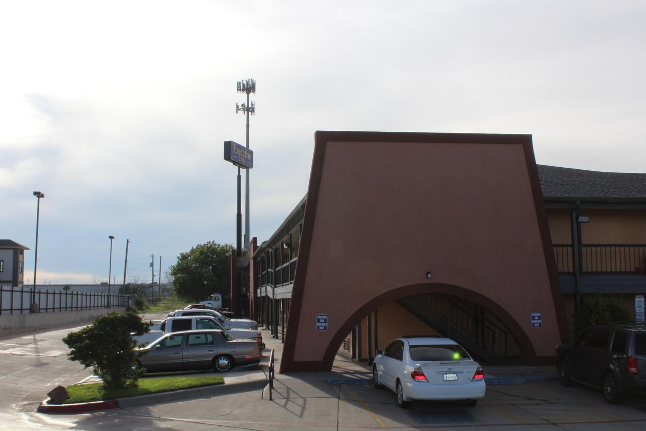 The Executive Inn & Suites Amarillo Buitenkant foto